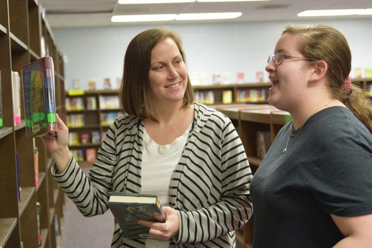 Librarians We Love: Tamara Cox